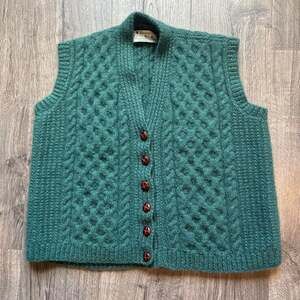 Olive's Craft Shop Blarney Vintage Irish Wool Sweater Vest Medium Green